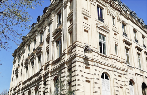 Les bureaux de Automotive Lab situés au 2 rue de Presbourg, 75008 Paris